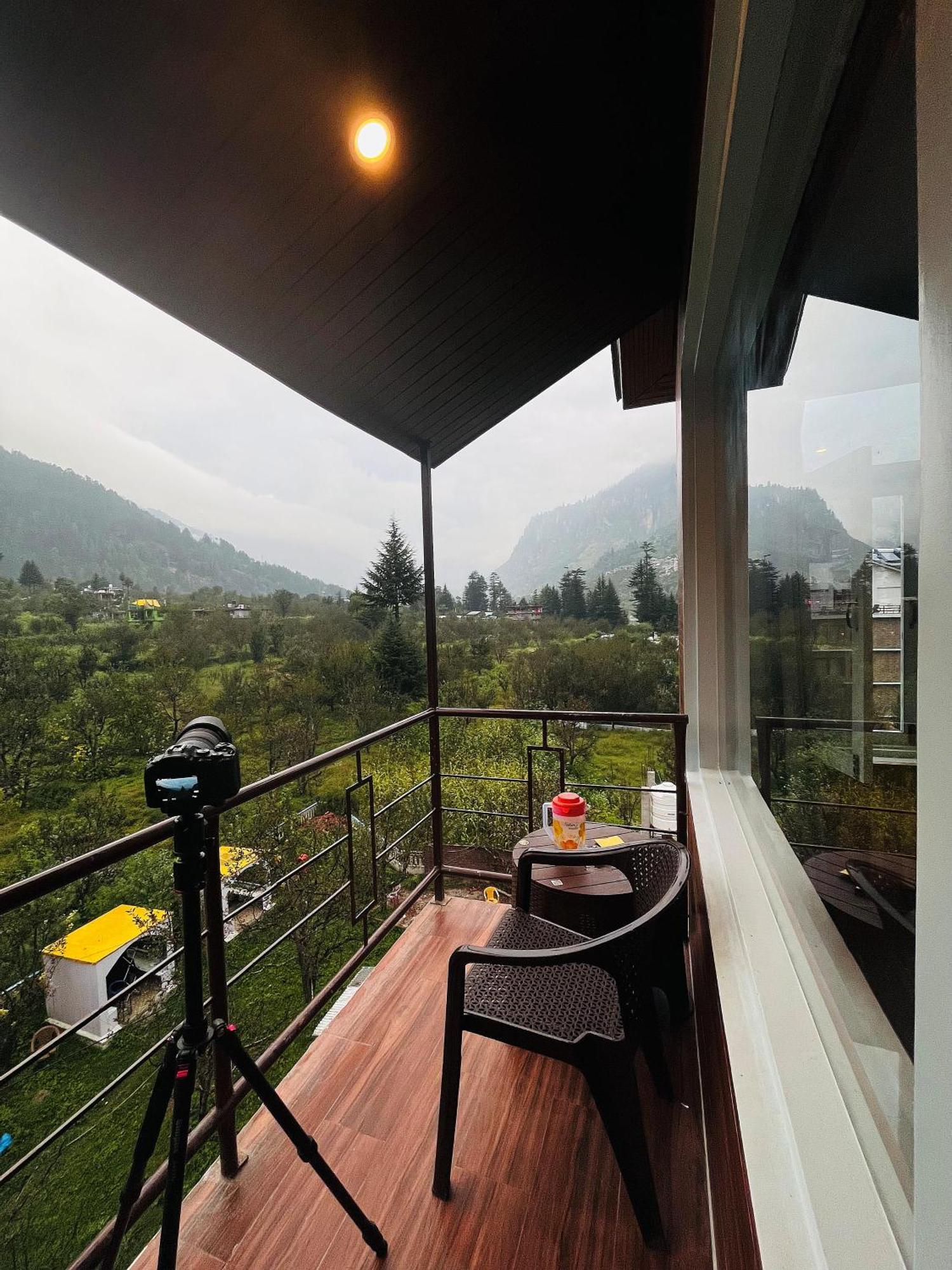 Resort Apple Flower By Manali Mall Road Buitenkant foto